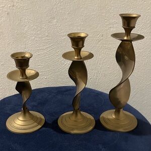 Elegant Gold Swirl Candle Holders